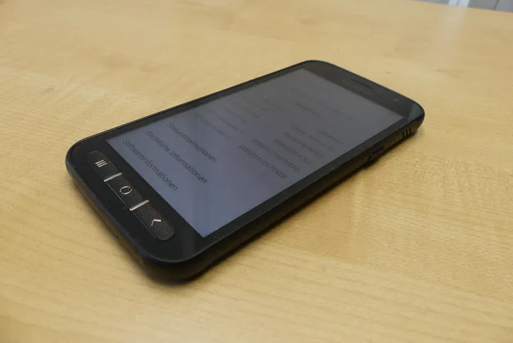 Samsung - Galaxy Xcover 4s